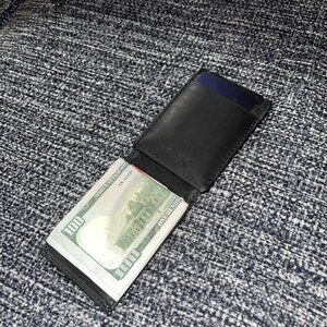 Levi's Men's RFID Slim Everyday Magnetic Front Pocket Card Case Wallet